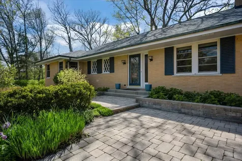 1060 Oak Knoll Drive Lake Forest IL 60045