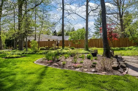 1060 Oak Knoll Drive Lake Forest IL 60045