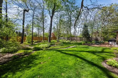 1060 Oak Knoll Drive Lake Forest IL 60045