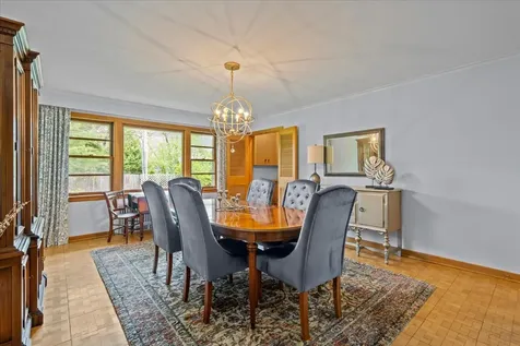 1060 Oak Knoll Drive Lake Forest IL 60045