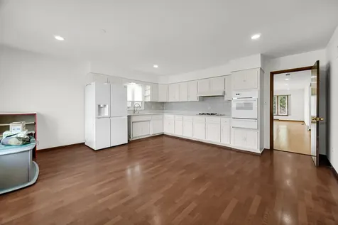 4219 Wehrman Avenue Schiller Park IL 60176