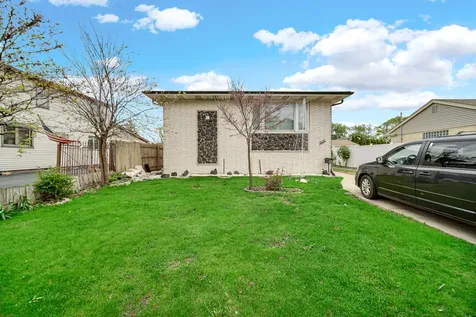4219 Wehrman Avenue Schiller Park IL 60176