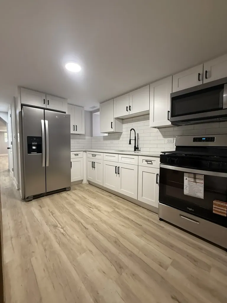 6936 South Aberdeen Street Chicago IL 60621