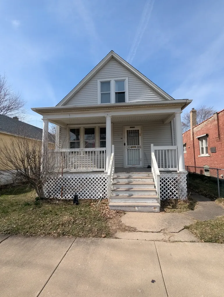 9328 South Kimbark Avenue Chicago IL 60619