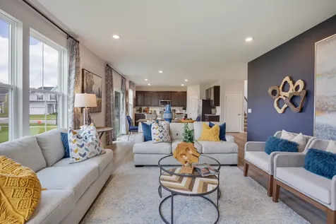 84 Hedgerow Drive Elgin IL 60124