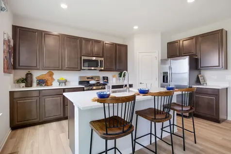 84 Hedgerow Drive Elgin IL 60124