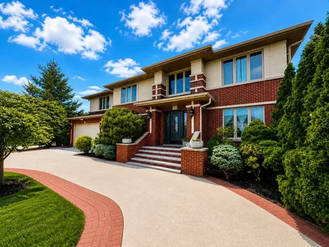 4935 North Canfield Avenue Norridge IL 60706