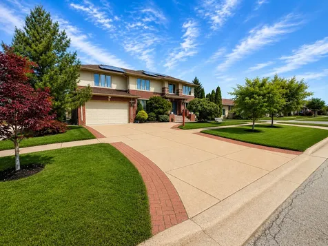 4935 North Canfield Avenue Norridge IL 60706