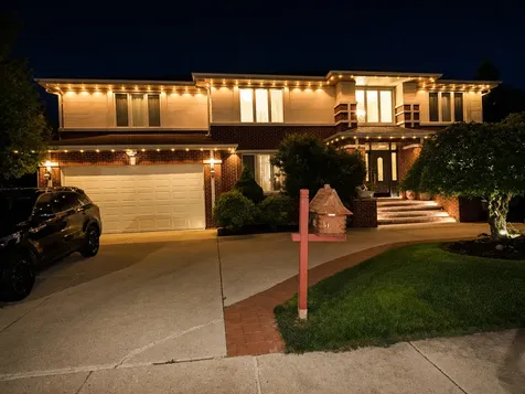 4935 North Canfield Avenue Norridge IL 60706