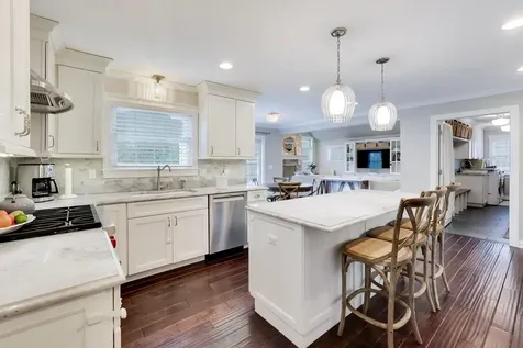 944 Western Avenue Northbrook IL 60062