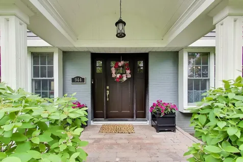 944 Western Avenue Northbrook IL 60062