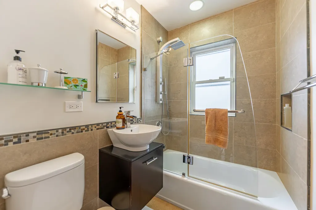 7246 North Olcott Avenue Chicago IL 60631