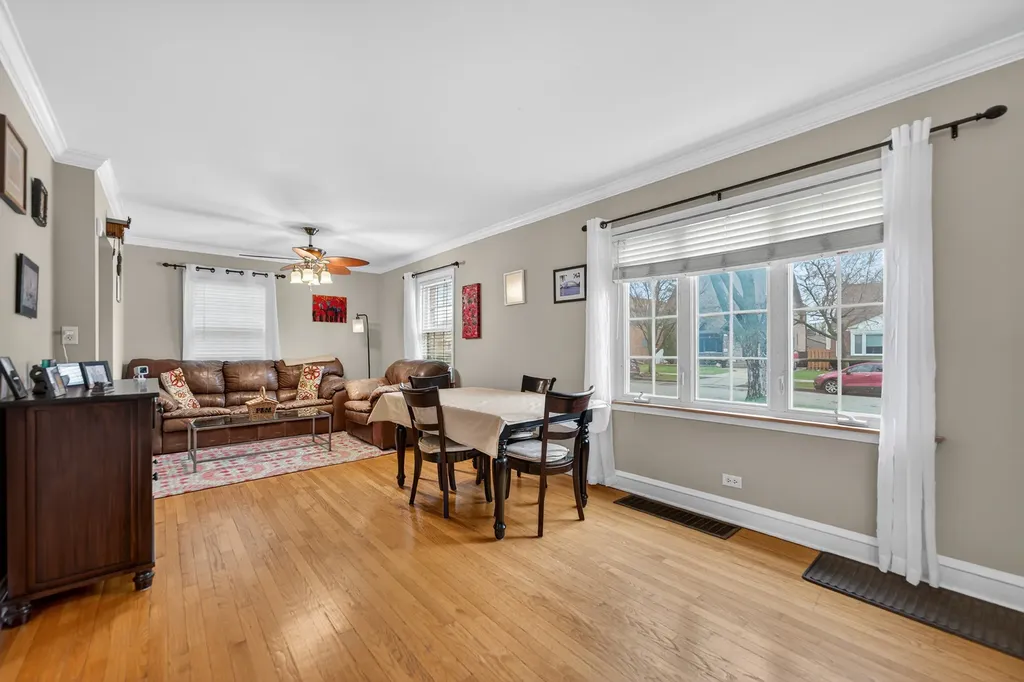 7246 North Olcott Avenue Chicago IL 60631