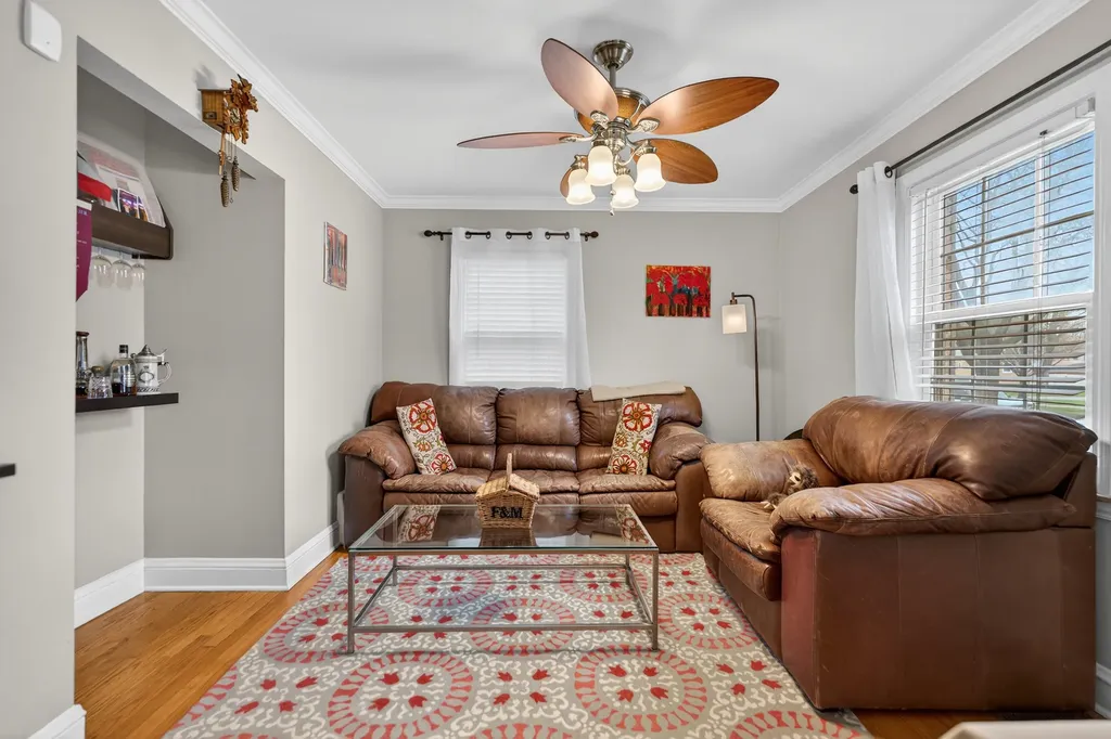 7246 North Olcott Avenue Chicago IL 60631