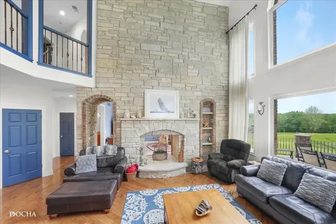 703 Glenda Court Sandwich IL 60548