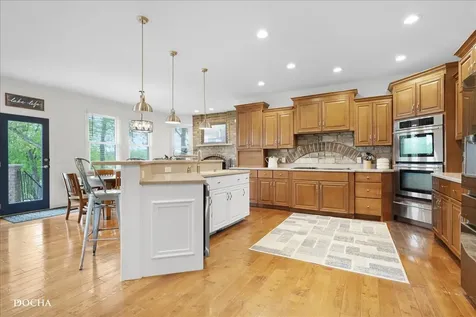 703 Glenda Court Sandwich IL 60548