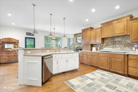 703 Glenda Court Sandwich IL 60548