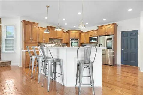 703 Glenda Court Sandwich IL 60548