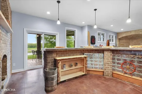 703 Glenda Court Sandwich IL 60548