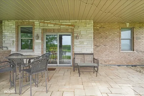 703 Glenda Court Sandwich IL 60548