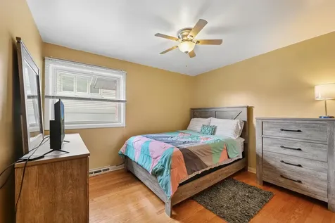 4437 West 100th Street Oak Lawn IL 60453