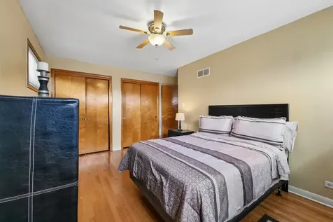 4437 West 100th Street Oak Lawn IL 60453