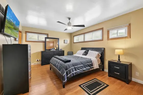 4437 West 100th Street Oak Lawn IL 60453