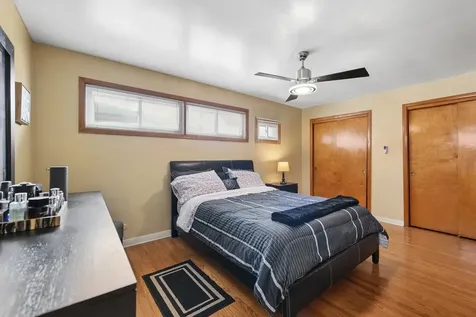 4437 West 100th Street Oak Lawn IL 60453