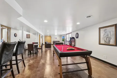4437 West 100th Street Oak Lawn IL 60453