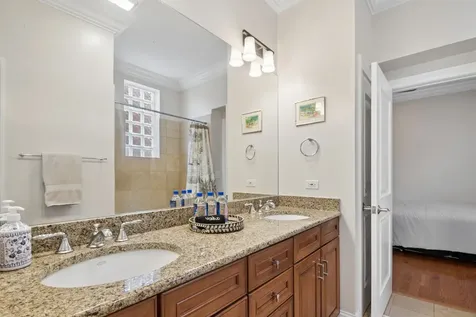 1432 North Cleveland Avenue Chicago IL 60610
