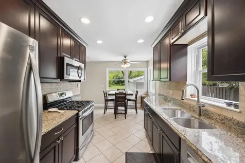 5949 Dunham Road Downers Grove IL 60516