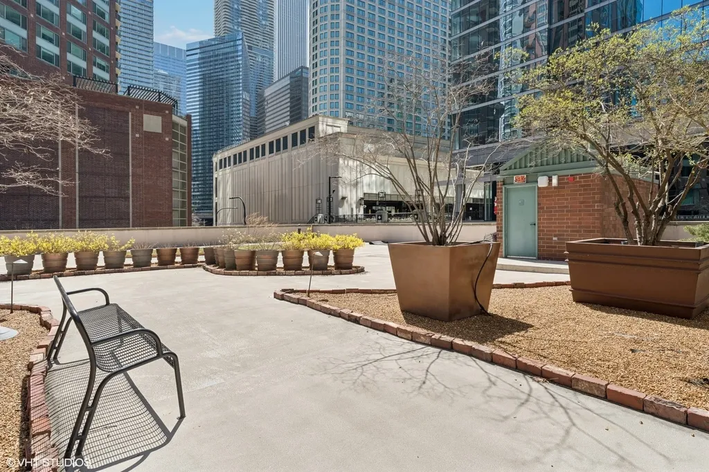 440 North Mcclurg Court Chicago IL 60611