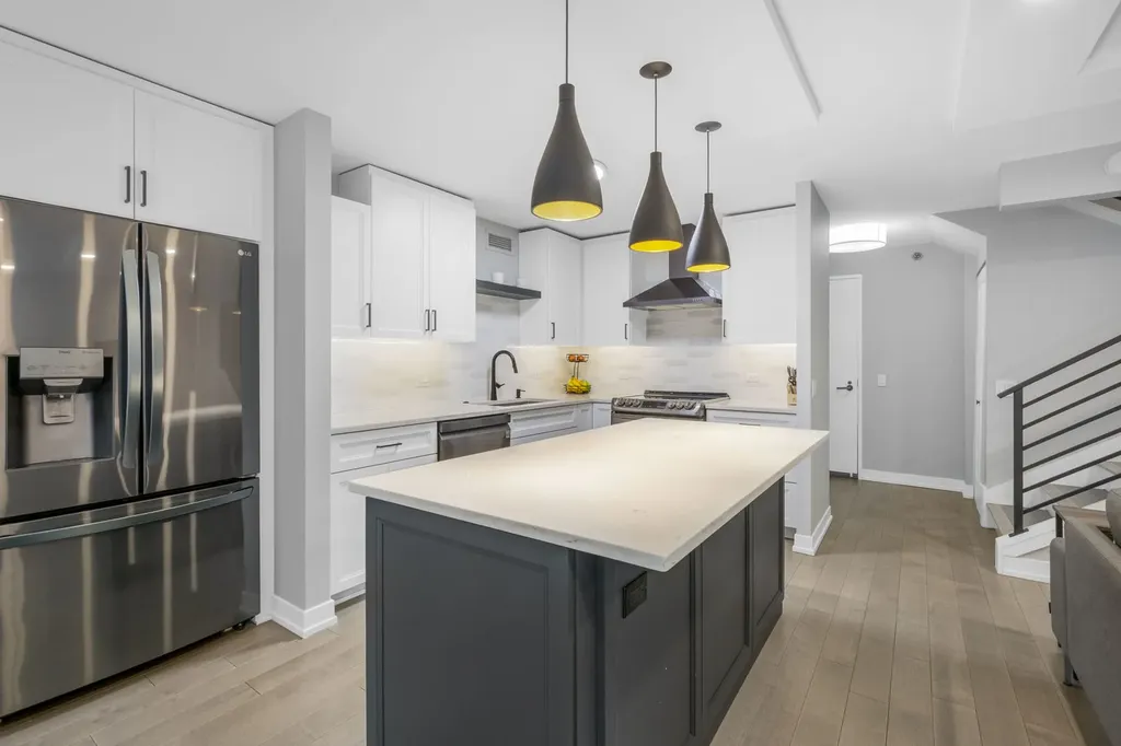 440 North Mcclurg Court Chicago IL 60611