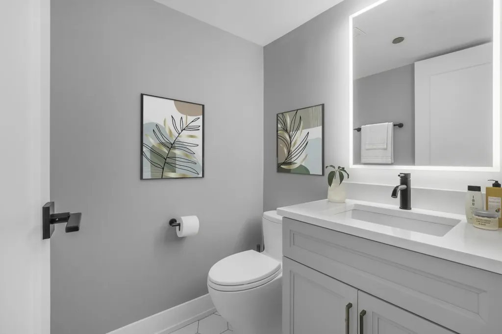 440 North Mcclurg Court Chicago IL 60611
