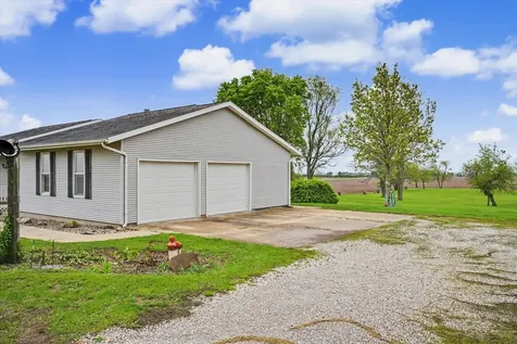 1681 County Road 700 N Philo IL 61864