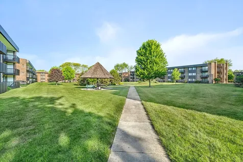 1420 Woodbridge Road Joliet IL 60436
