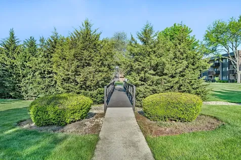 1420 Woodbridge Road Joliet IL 60436