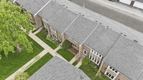 20 Ottawa Court Justice IL 60458