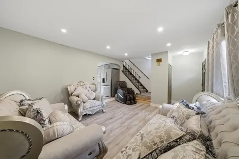 20 Ottawa Court Justice IL 60458