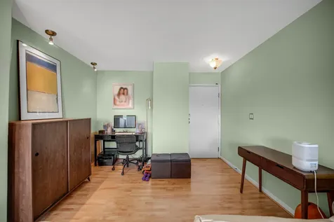 10735 West 5th Avenue Countryside IL 60525