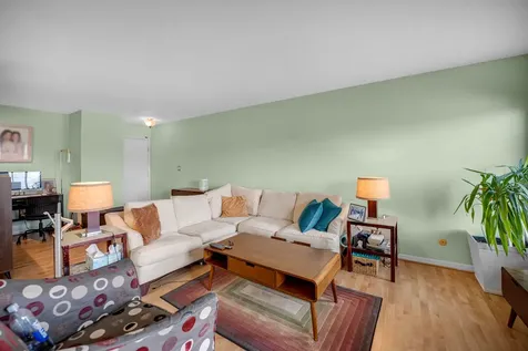 10735 West 5th Avenue Countryside IL 60525