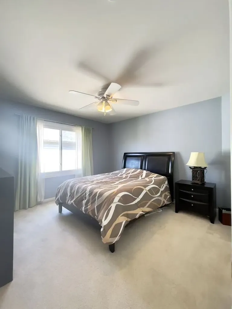 2404 Comstock Court Naperville IL 60564