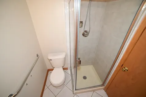 5805 West Eddy Street Chicago IL 60634