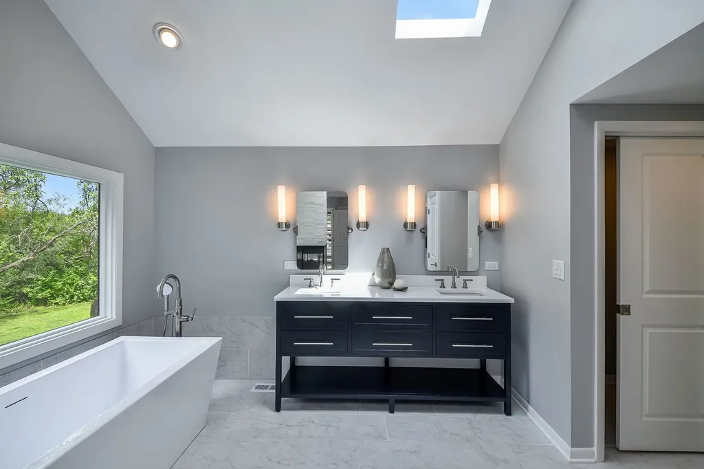 2103 Pebble Creek Drive Lisle IL 60532