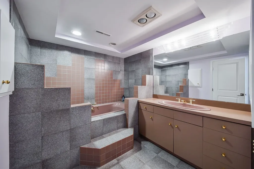 2103 Pebble Creek Drive Lisle IL 60532