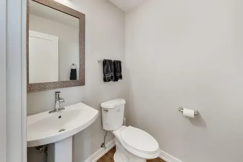 2259 West Coulter Street Chicago IL 60608