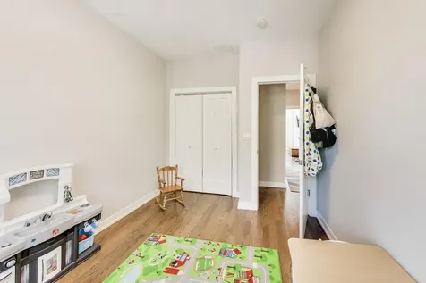2259 West Coulter Street Chicago IL 60608
