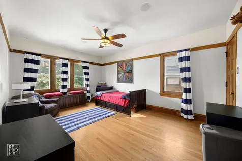 229 South Ridgeland Avenue Oak Park IL 60302