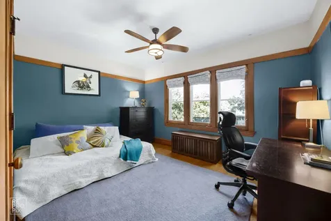 229 South Ridgeland Avenue Oak Park IL 60302