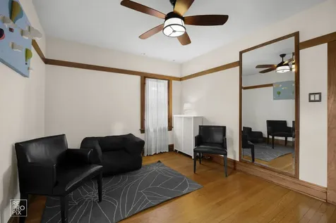 229 South Ridgeland Avenue Oak Park IL 60302